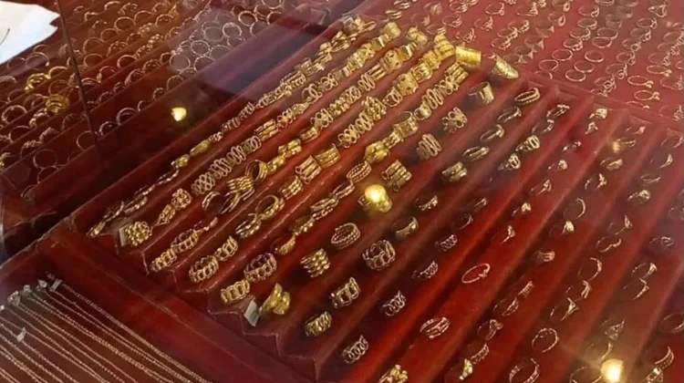 Harga Emas di Aceh Singkil Terus Merosot