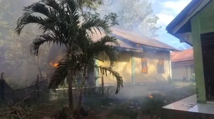 Rumah Anjungan Singkil di Sabang Fair Terbakar