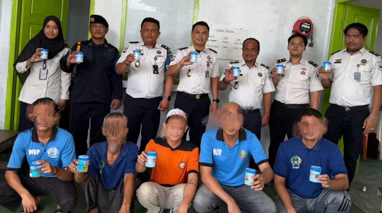 Tes Urine Pegawai dan Warga Binaan, Komitmen Rutan Wujudkan Bersih dari Narkoba