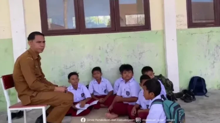 Sempat Disorot, Kadisdik Singkil Kunjungi SD Negeri Kampung Baru