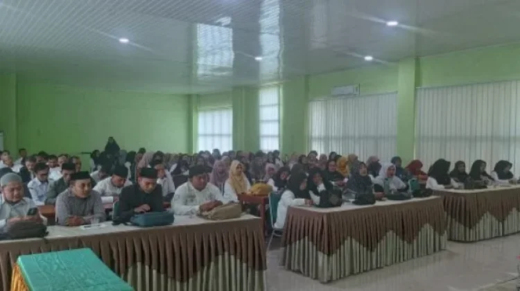 Kemenag Berikan Pembinaan Guru PAI di Singkil, Tekankan Profesionalisme