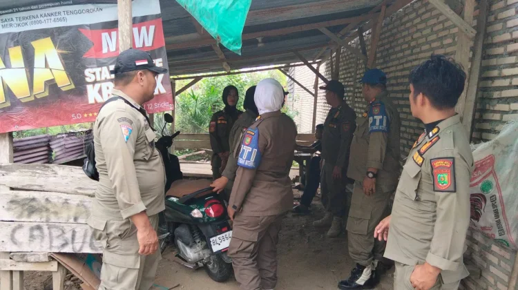 Laporan Pelajar Merokok, Satpol PP Edukasi Pemilik Warung di Subulussalam