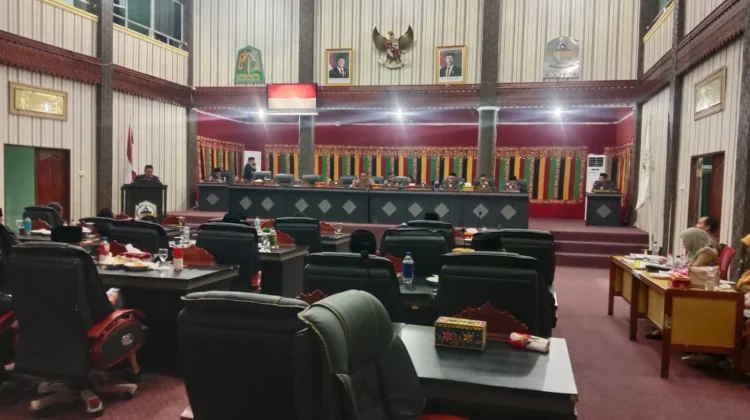 DPR Setujui Raqan LKPJ APBK Aceh Singkil 2025 Menjadi Qanun