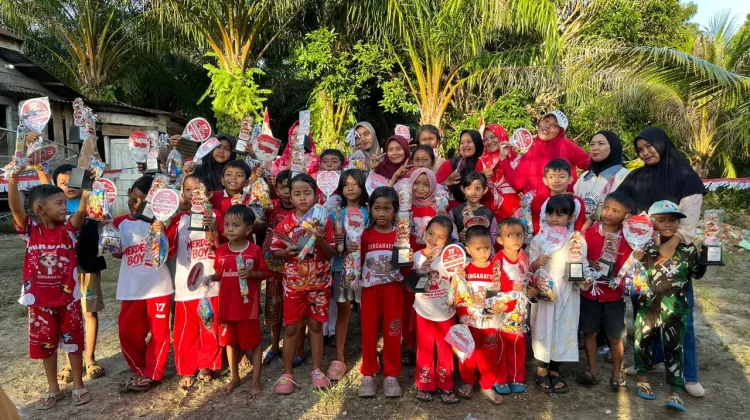 Ibu-ibu di Aceh Singkil Semarakkan Hari Kemerdekaan
