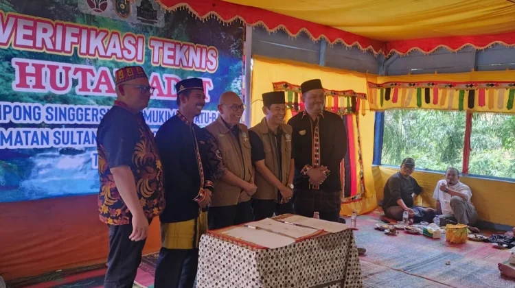 Menuju Pengakuan Legal, Hutan Adat Singgersing Diverifikasi