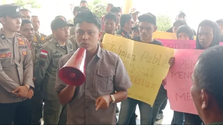 Mahasiswa Soroti Bangunan Mangkrak Pelabuhan CPO Singkil