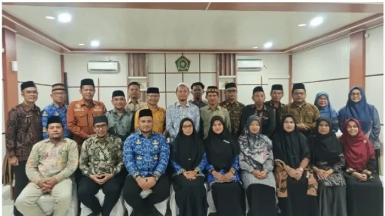 Kakanwil Kemenag Aceh Lantik Tiga ASN di Aceh Singkil
