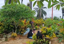 Jelang Ramadan, Warga Aceh Singkil Ziarah Makam