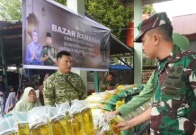 TNI Rangkul Masyarakat Subulussalam lewat Program Bazar Ramadan