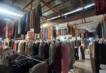 Lonjakan Pembeli Pakaian Warnai Aktivitas Pasar Modern Subulussalam