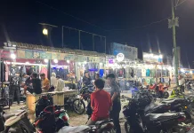 Anak Muda Subulussalam Serbu Toko Pakaian Malam Lebaran