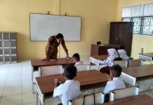 Disdik Singkil Sidak Guru, Ingatkan Disiplin Kerja