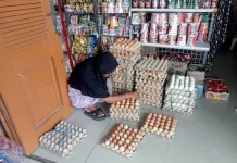 Harga Telur diSingkil Merangkak Naik