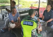 Babinsa Dorong Kesadaran Warga, Tingkatkan Kebersihan Lingkungan