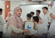 Peringatan 10 Muharram, Kemenag Salurkan Ratusan Paket Bantuan untuk Anak Yatim