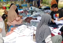 Sambut Tahun Ajaran Baru, Warga di Singkil Mulai Berburu Seragam Sekolah
