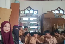 Penyuluh KUA Danau Paris Tanamkan Keteladanan Imam Malik kepada Pelajar