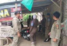 Laporan Pelajar Merokok, Satpol PP Edukasi Pemilik Warung di Subulussalam