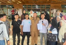 Mahasiswa Unjuk Rasa di Kantor Gubernur, Tuntut Bupati Aceh Singkil Diberhentikan