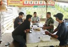 Prajurit TNI Ajak Warga Jaga Damai Kampung lewat Edukasi Medsos