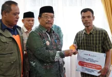 Warga Terdampak Banjir, Mulai Terima Bantuan Stimulan Perbaikan Rumah