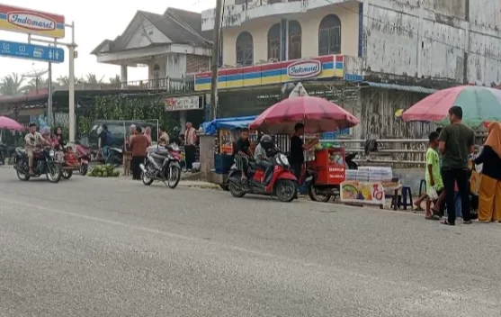Ekonomi Lesu, Pendapatan Pelaku UMKM di Singkil Awal Ramadan Menurun