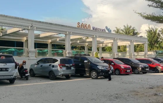Saka Waterpark Aceh Singkil Dipadati Pengunjung saat Libur Lebaran