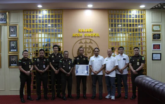Kejari Aceh Singkil Terima Penghargaan dari KPPN