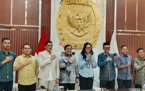 Bupati Singkil Kawal Aspirasi Warga ke KPU, Perjuangkan Dapil Baru