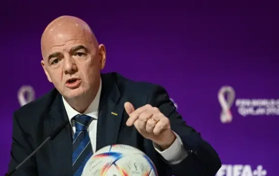 Legenda Sepak Bola Bersatu Desak Infantino Mundur dari FIFA