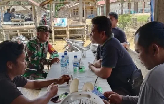 Babinsa Ajak Warga di Singkil Perkuat Kerukunan Antar Umat Beragama