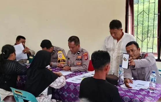 Polres Subulussalam Turun Tangan Validasi Data Penerima PKH di Desa Penanggalan