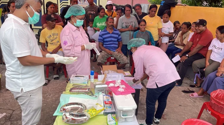 Pemprov Maluku Gelar Baksos Kesehatan, Ratusan Warga Aboru Terlayani