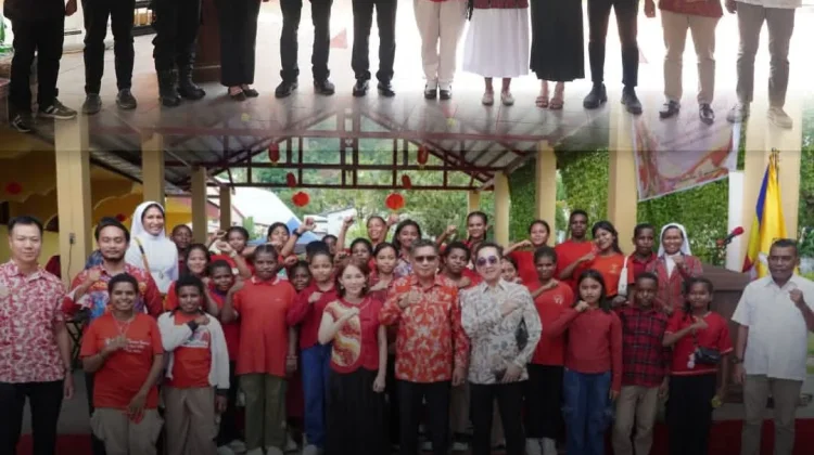 Wali Kota Ambon Rayakan Imlek dalam Semangat Kebersamaan