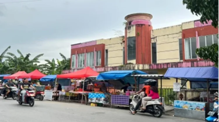 Bulan Ramadan, Pedagang Takjil di Ambon Raup Untung