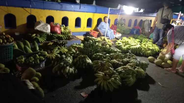 Belanja Subuh Alternatif Harga Murah di Pasar Mardika
