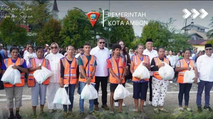 Setahun Jadi Wali Kota, Bodewin Apresiasi Pahlawan Kebersihan Kota