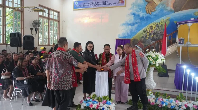 Mario Lawalata Hadiri Sidang Jemaat GPM Masohi Ke-41
