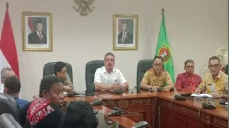 Gubernur Hendrik Tepis Isu Pemborosan Anggaran Penertiban Gunung Botak