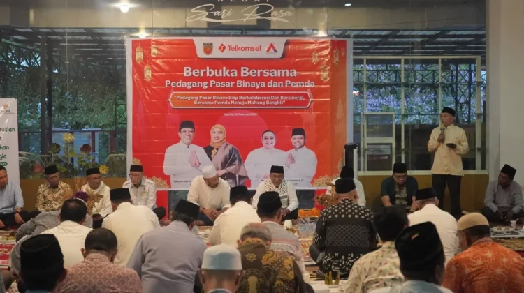 Buka Puasa Bersama, Bupati Ajak Pedagang Binaya Bangun Maluku Tengah