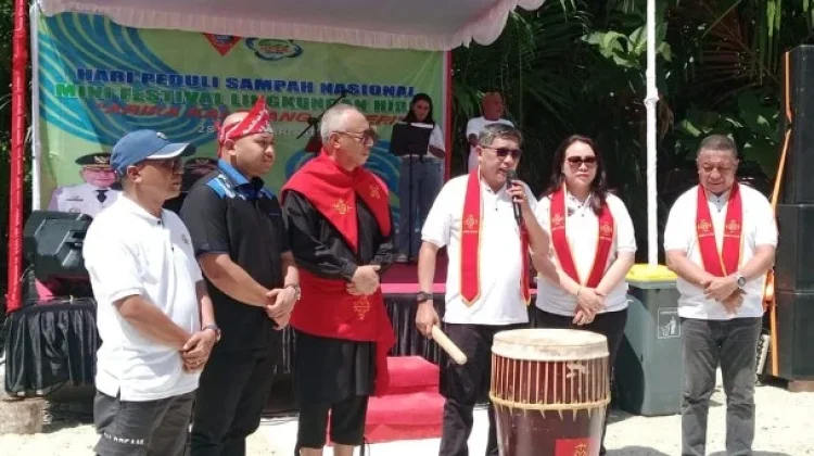 Rutong Jadi Pusat Gerakan Ambon Bebas Sampah