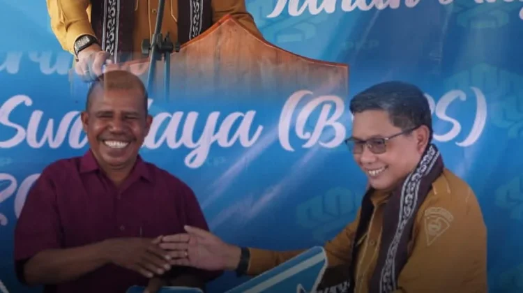 Tiga Puluh Lima Keluarga Ambon Terima Bantuan Bedah Rumah