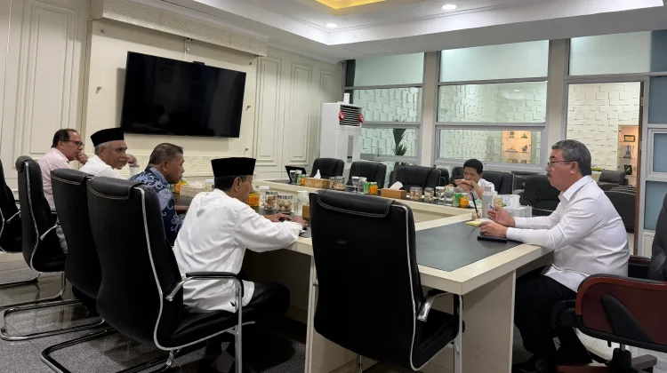 Gubernur Hendrik: Idul Fitri Momentum Rekatkan Kehidupan 'Orang Basudara'