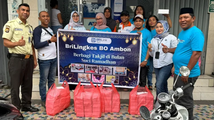 BRILinkers Pattimura BO Ambon Berbagi Takjil Gratis