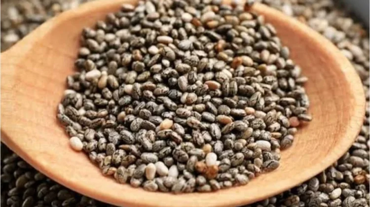 Efek Samping Chia Seed dan Cara Aman Mengonsumsinya