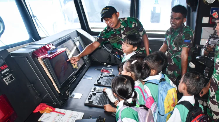 Kodaeral IX Terima Kunjungan Edukasi Maritim Siswa TK Kartika
