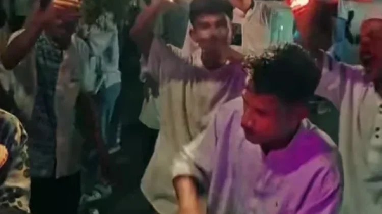 Hadrat Keliling Kampung, Tradisi Warga Hila Bangunkan Sahur