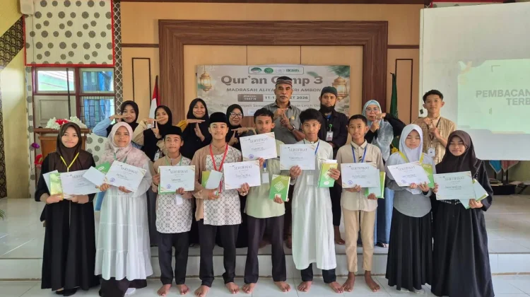 Apresiasi Hafidz Muda, Laznas BMH Tebar Al-Qur’an di MAN Ambon