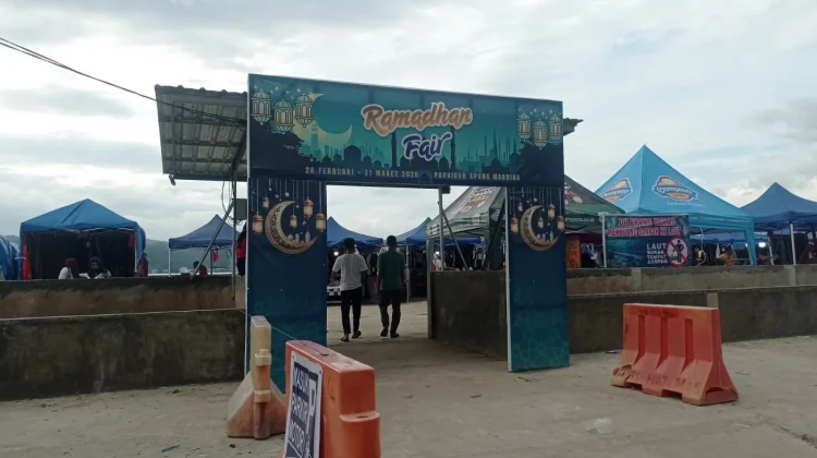 Ramadhan Fair Terminal Apung Mardika Ramai Pengunjung