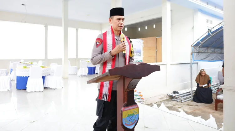 Kapolda Ajak Warga Luhu Perkuat Persatuan dan Tangkal Hoaks